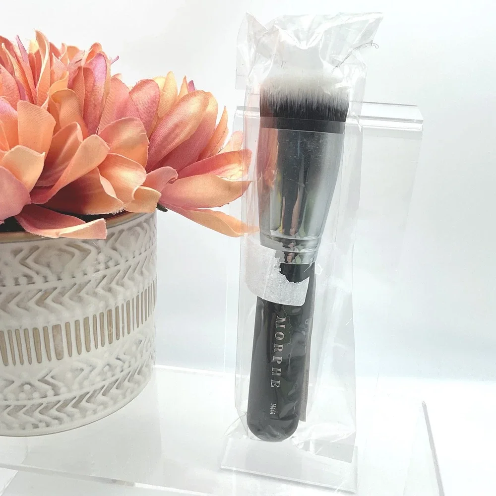 Morphe M444 Deluxe Definition Buffer Brush‎ Foundation Blending Synthetic New